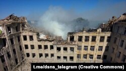 З 1 грудня 2024 року до 31 травня 2025 року на 37% зросла кількість жертв серед цивільних у порівнянні з аналогічним періодом минулого року. На фото - наслідки чергового російського удару по Україні, червень 2025 року