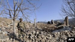 د جنوبي وزيرستان په لده کې يوه نړېدلې ودانۍ ـ پخوانی انځور