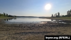 Вид на Симферопольское водохранилище, июль 2025 года.