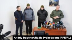 Украинские пограничники после обмена, 2 марта 2018 года
