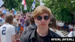 Илья Лешуков во время акции протеста против российского вторжения РФ в Украине. Тбилиси, 12 июня