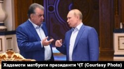 Эмомалӣ Раҳмон, раиси ҷумҳури Тоҷикистон ва Владимир Путин, раиси ҷумҳури Русия ҳангоми мулоқот дар моҳи июни соли 2022 дар шаҳри Душанбе.