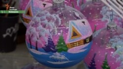 Подорож до «країни скляних кульок». Як народжується крихке диво? (відео) Подорож до «країни скляних кульок». Як народжується крихке диво? (відео)