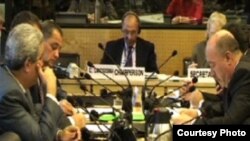 Ҳайати Тоҷикистон дар Кумитаи зидди шиканҷаи СММ. Женева, моҳи ноябри соли 2012. Акс аз бойгонӣ