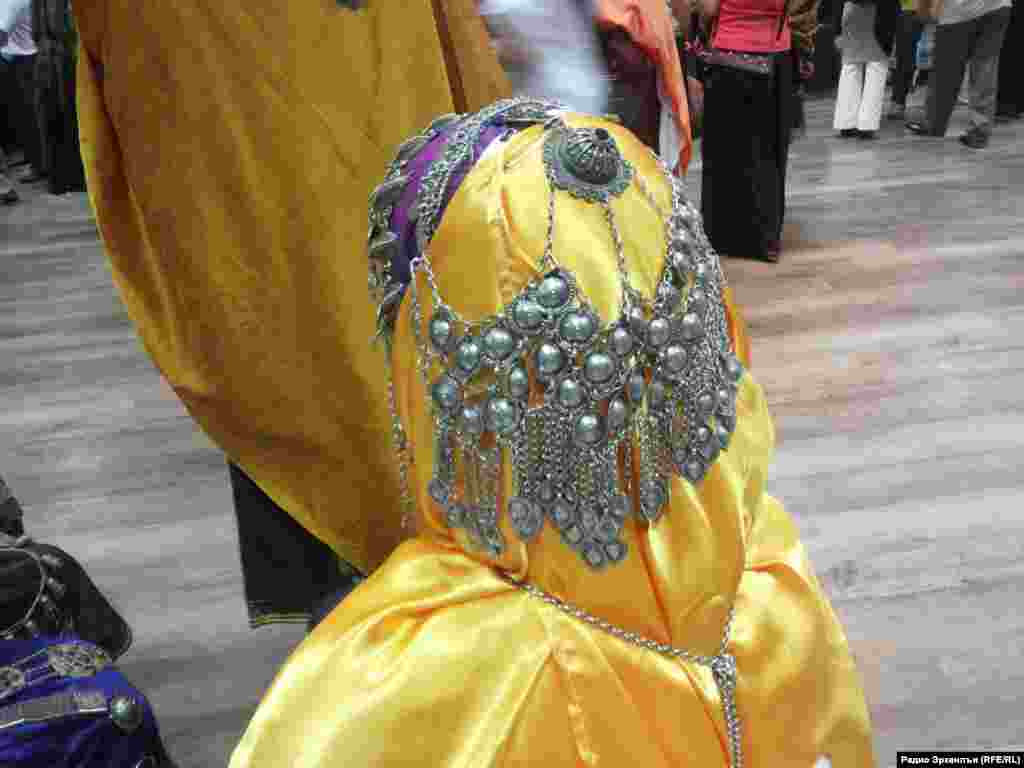 КIазал цересан гурелги, нахъасанги къачIан руго некIсиял гIарцул къадирабаздалъун. 