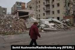 Подавати заяви на субсидію на оренду житла можуть переселенці, чиє житло або залишилося на окупованих територіях, або пошкоджене чи зруйноване. Покровськ, Донецька область, листопад 2024 року