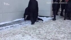 Масові затримання в Росії: як це було у відео Масові затримання в Росії: як це було у відео