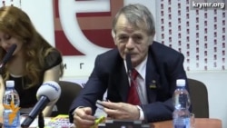 Джемілєв на презентації «Мальованої історії незалежності України» Джемілєв на презентації «Мальованої історії незалежності України»