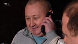 Генерал Марченко вийшов під заставу і поговорив телефоном з Порошенком – відео Генерал Марченко вийшов під заставу і поговорив телефоном з Порошенком – відео