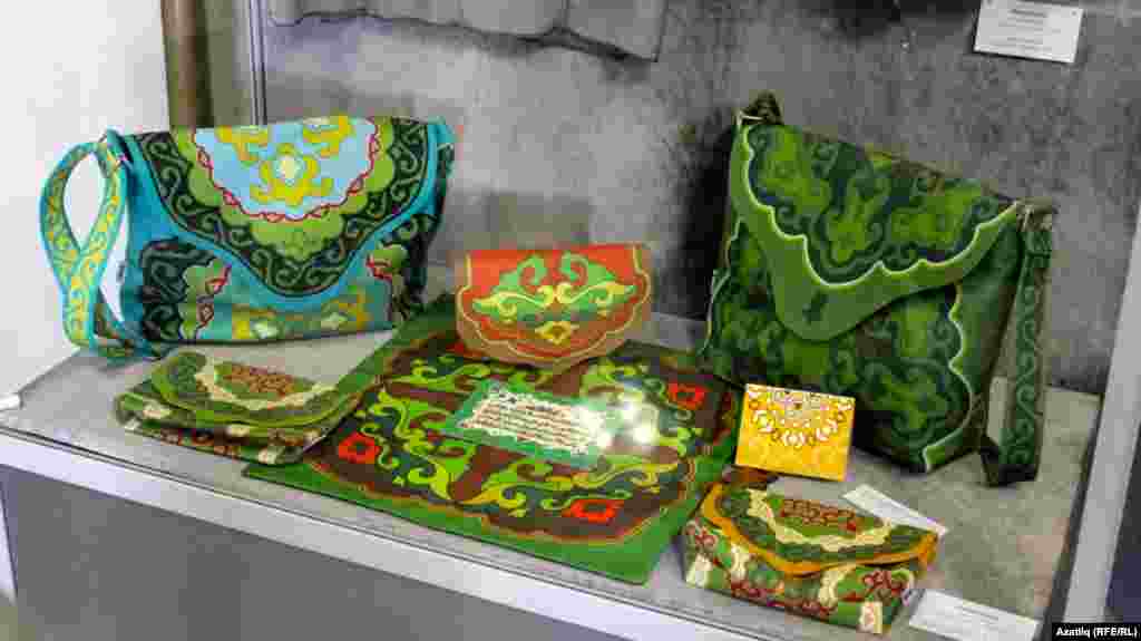 Артур Шаһиев, "Maturliq" бренды (букчалар, мендәрләр, яулыклар)