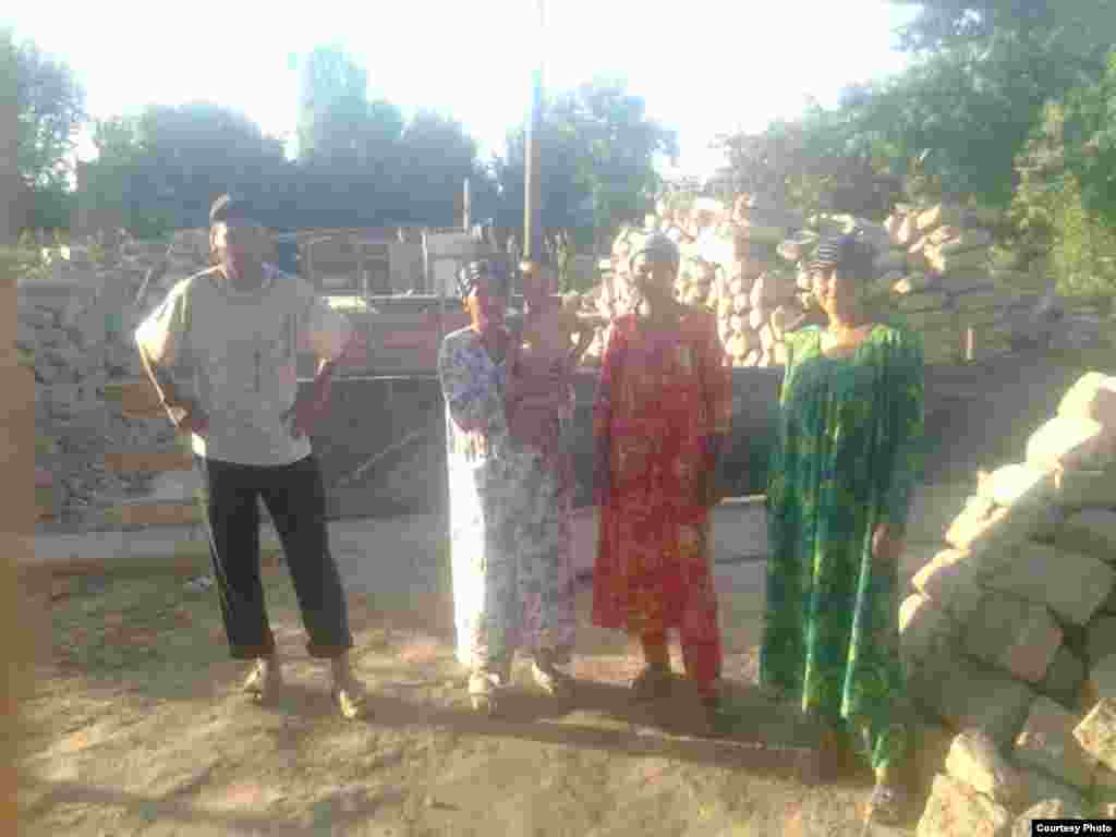  Дар ҳодисаи 12-уми май даҳҳо хонаи сокинони шаҳраки Дӯстии Қумсангир вайрон шудааст