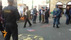 Moscow Police Search Muslim Migrants Before Friday Prayers Moscow Police Search Muslim Migrants Before Friday Prayers