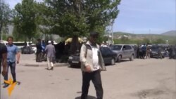 Норозигӣ аз манъи мусофирбарҳои "ғайришаҳрӣ" Норозигӣ аз манъи мусофирбарҳои "ғайришаҳрӣ"