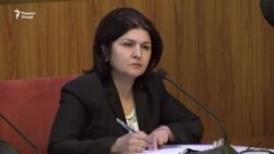 Омбудсмен номаи фаъолонро шарҳ надод, вале вакил онро "дарди ҷомеа" номид Омбудсмен номаи фаъолонро шарҳ надод, вале вакил онро "дарди ҷомеа" номид