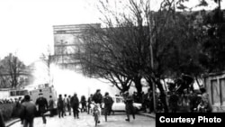 Revoluția Română. De la masacrul de la Timișoara la fuga lui Ceaușescu și confiscarea puterii la București