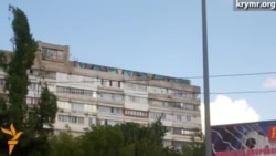 У Сімферополі з'явилося величезне графіті «Разом проти рашизму» У Сімферополі з'явилося величезне графіті «Разом проти рашизму»