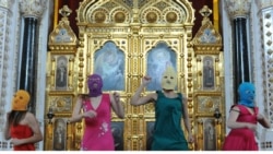 Pussy Riot, Пехтин и "Тэфи" Pussy Riot, Пехтин и "Тэфи"