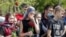 Похороны жертвы убийства в Казани в школе 175 учительницы Эльвиры Игнатьевой