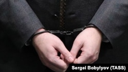 В Следкоме сообщили о задержании бывшего чиновника Севастополя, он находится в статусе подозреваемого