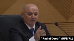 Нусратулло Давлатзода, раиси Кумитаи андози Тоҷикистон