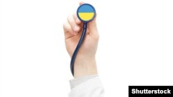 Основні клінічні ознаки коронавірусу: гарячка, утруднене дихання та рентгенограма грудної клітки, що показує двосторонні інфільтрати легень