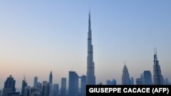 د دوبۍ د برج الخلیفه ودانۍ عکس