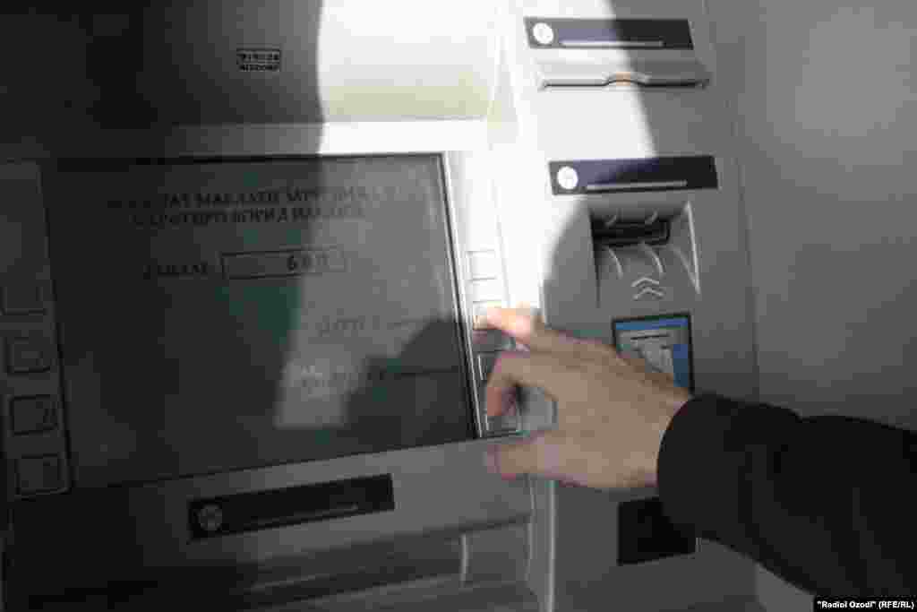 600 сомонӣ барои як рӯз  