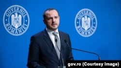 Alexandru Rogobete spune că bolnavii de cancer vor avea suport psiholologic decontat de la bugetul de stat.
