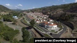 Novoizgrađeno selo u azerbejdžanskom regionu Lačin, maj 2025.