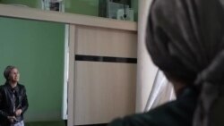 Омӯзгори нобино мегӯяд, ӯро баъди 16 сол аз кор рондаанд Омӯзгори нобино мегӯяд, ӯро баъди 16 сол аз кор рондаанд