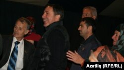 Lenur Islyamov (center) at the shooting of the film "Haytarma," on the 1944 deportation of Crimean Tatars, in Bakhchasaray in 2012.