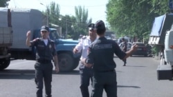 Ҳамлаи афроди мусаллаҳ ба идораи пулис дар Ереван Ҳамлаи афроди мусаллаҳ ба идораи пулис дар Ереван