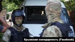 Російські силовики в Криму