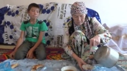 Чойфурӯшӣ – барои либоси мактабӣ Чойфурӯшӣ – барои либоси мактабӣ