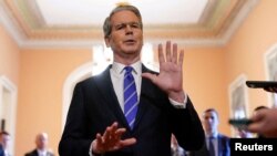 За словами Скотта Бессента, запровадження додаткових вторинних санкцій і тарифів проти країн, які продовжують купувати російську нафту, може довести економіку Росії до «повного краху»