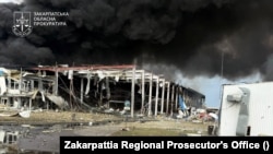 Наслідки російського удару по заводу Flex у Мукачеві на Закарпатті, 21 серпня 2025 року