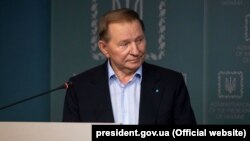 Кучма: якщо бачимо вогонь із садочка, ми можемо давати відповідь? Відповідь завжди давати треба, коли йдуть бойові дії на відповідній території