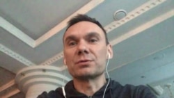 «Сенцов тримається досить бадьоро» – режисер Аскольд Куров (відео) «Сенцов тримається досить бадьоро» – режисер Аскольд Куров (відео)