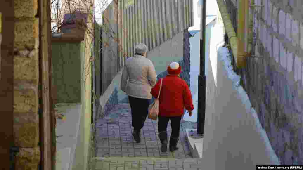 Північна сторона – це суцільні підйоми та узвози. Це – узвіз Водоп'янова