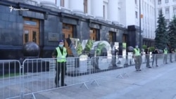 «Просимо зустрічі з президентом України»: одиночний пікет дружини Владислава Єсипенка (відео) «Просимо зустрічі з президентом України»: одиночний пікет дружини Владислава Єсипенка (відео)