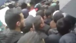 Намози иди Рамазон дар зери борон Намози иди Рамазон дар зери борон