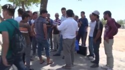 Бозори гарми мардикорон дар Душанбе Бозори гарми мардикорон дар Душанбе