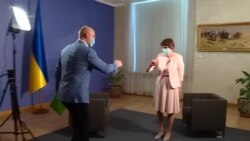 Про Зеленського, карантин, Ахметова і воду для Криму. Інтерв’ю з прем'єром Шмигалем (відео) Про Зеленського, карантин, Ахметова і воду для Криму. Інтерв’ю з прем'єром Шмигалем (відео)