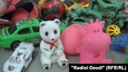 Мақомот мегӯянд, ки баъзе аз бозичаҳо пастсифат ва барои сиҳатии кӯдакон зиёноваранд.