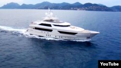 Яхта модели 46Steel постройки итальянской верфи Sallorenzo