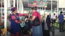 Дар арафаи Рӯзи истиқлол нарх каме боло рафтааст. Дар арафаи Рӯзи истиқлол нарх каме боло рафтааст.