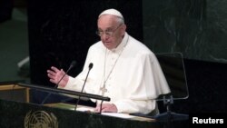 رهبر کاتولیکهای جهان ابراز امیدواری کرده که توافق با ایران، پایدار و سودمند باشد.