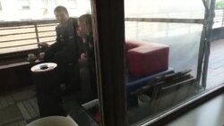 Cудебные приставы в московском бюро Радио Свобода Cудебные приставы в московском бюро Радио Свобода