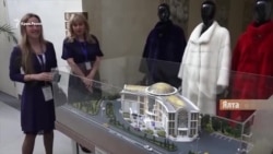 Закопати гроші в Криму. В пошуках іноземних мільярдерів | Крим.Реалії ТБ (видео) Закопати гроші в Криму. В пошуках іноземних мільярдерів | Крим.Реалії ТБ (видео)