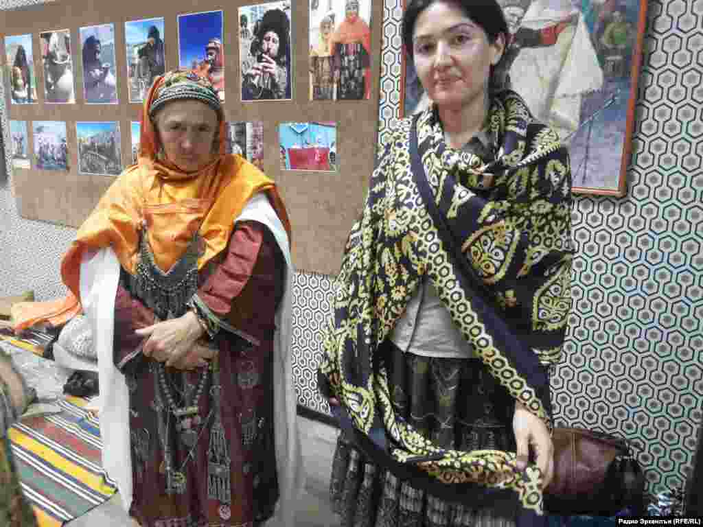 Дагъистаналъул телевидениялъул журналист Наида ХIажиева (кваранисан) Бархъалиса жиндирго ункъгIалгун. 27Aвг2013